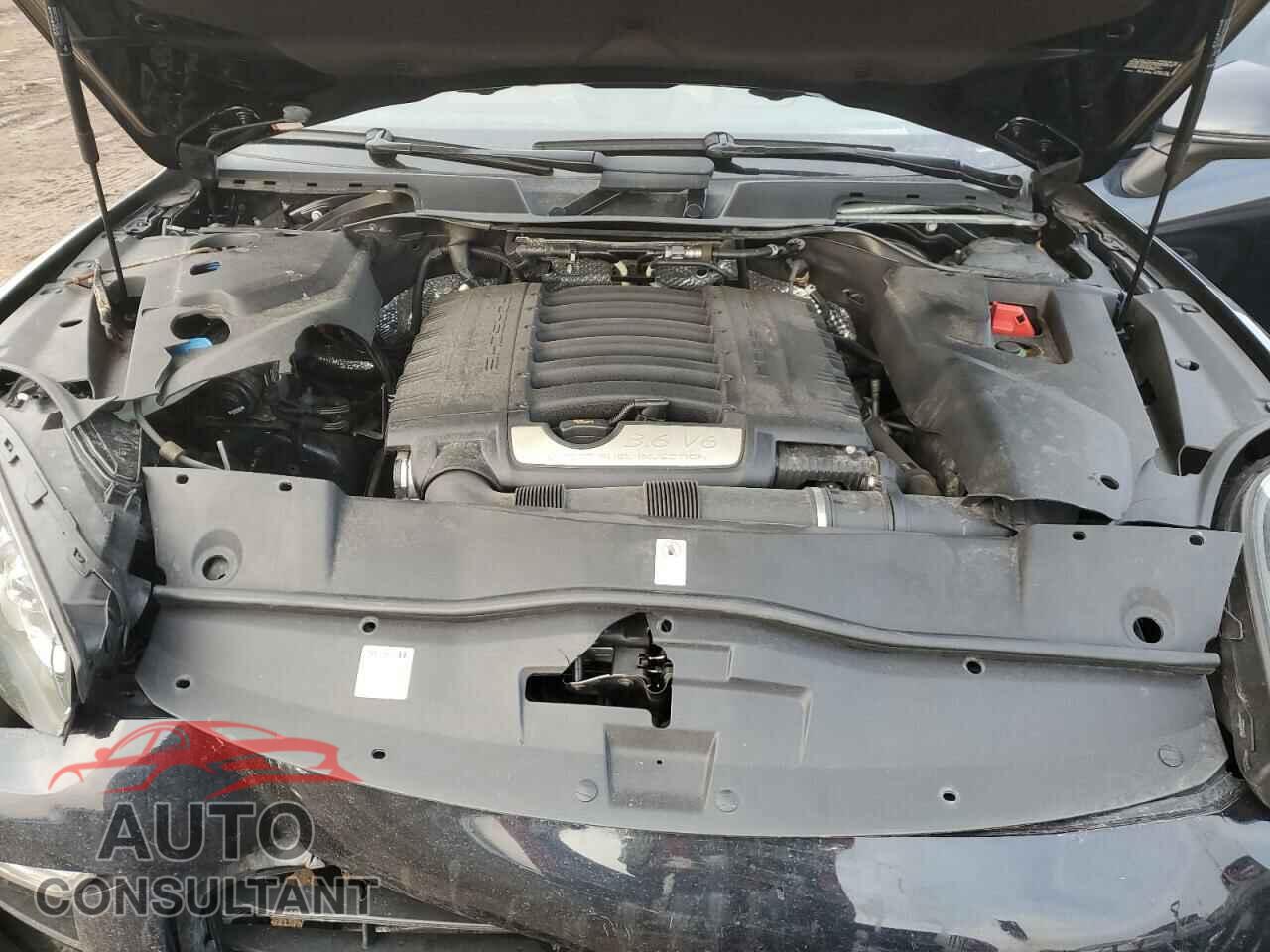 PORSCHE CAYENNE 2018 - WP1AA2A28JKA00295