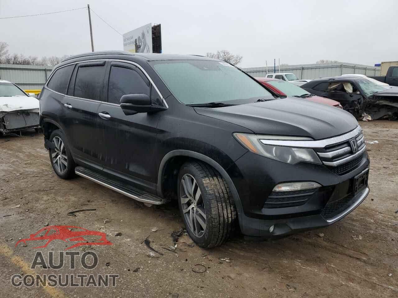 HONDA PILOT 2017 - 5FNYF6H93HB062321