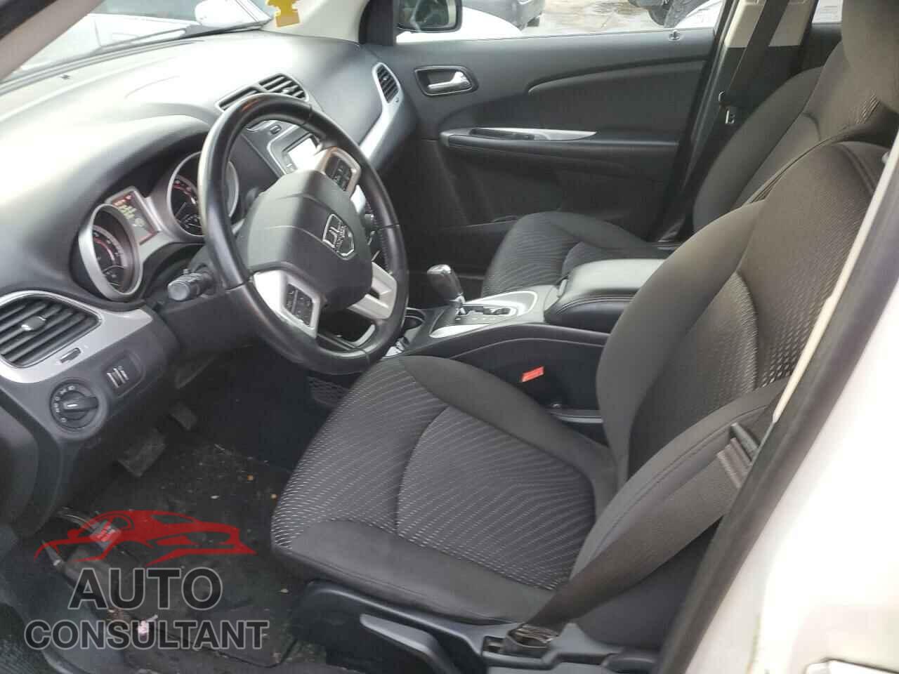 DODGE JOURNEY 2018 - 3C4PDCABXJT384927