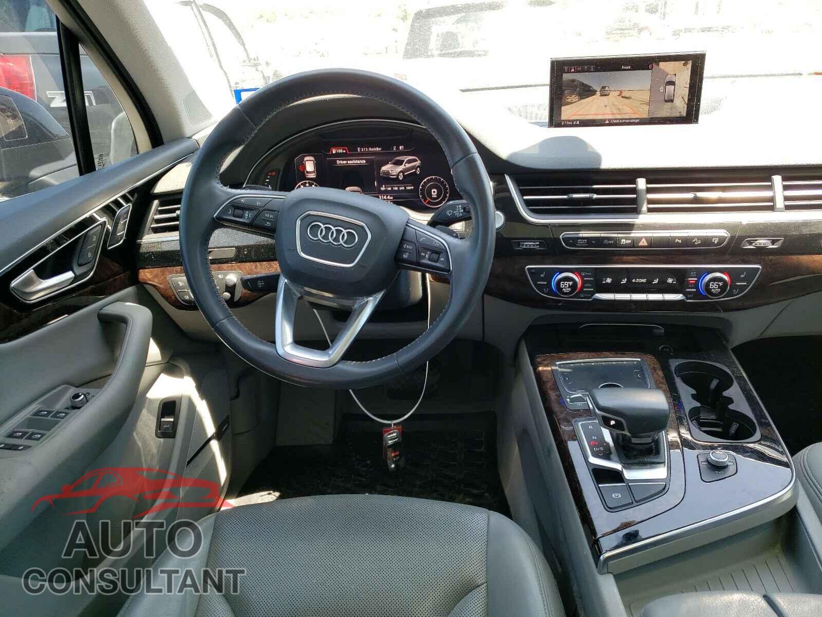 AUDI Q7 2017 - WA1VAAF71HD023332