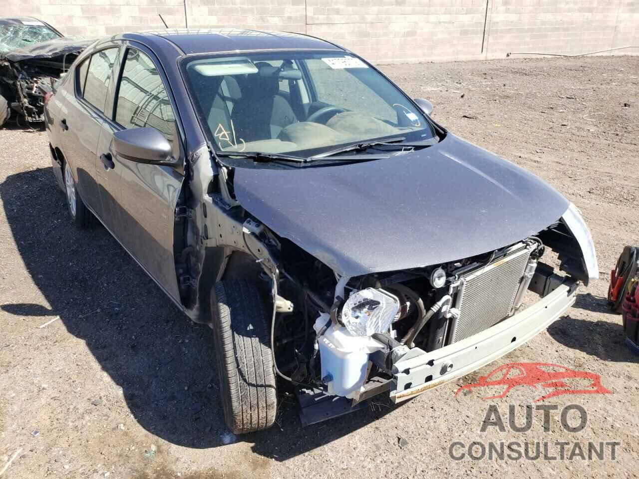 NISSAN VERSA 2018 - 3N1CN7AP0JL856134