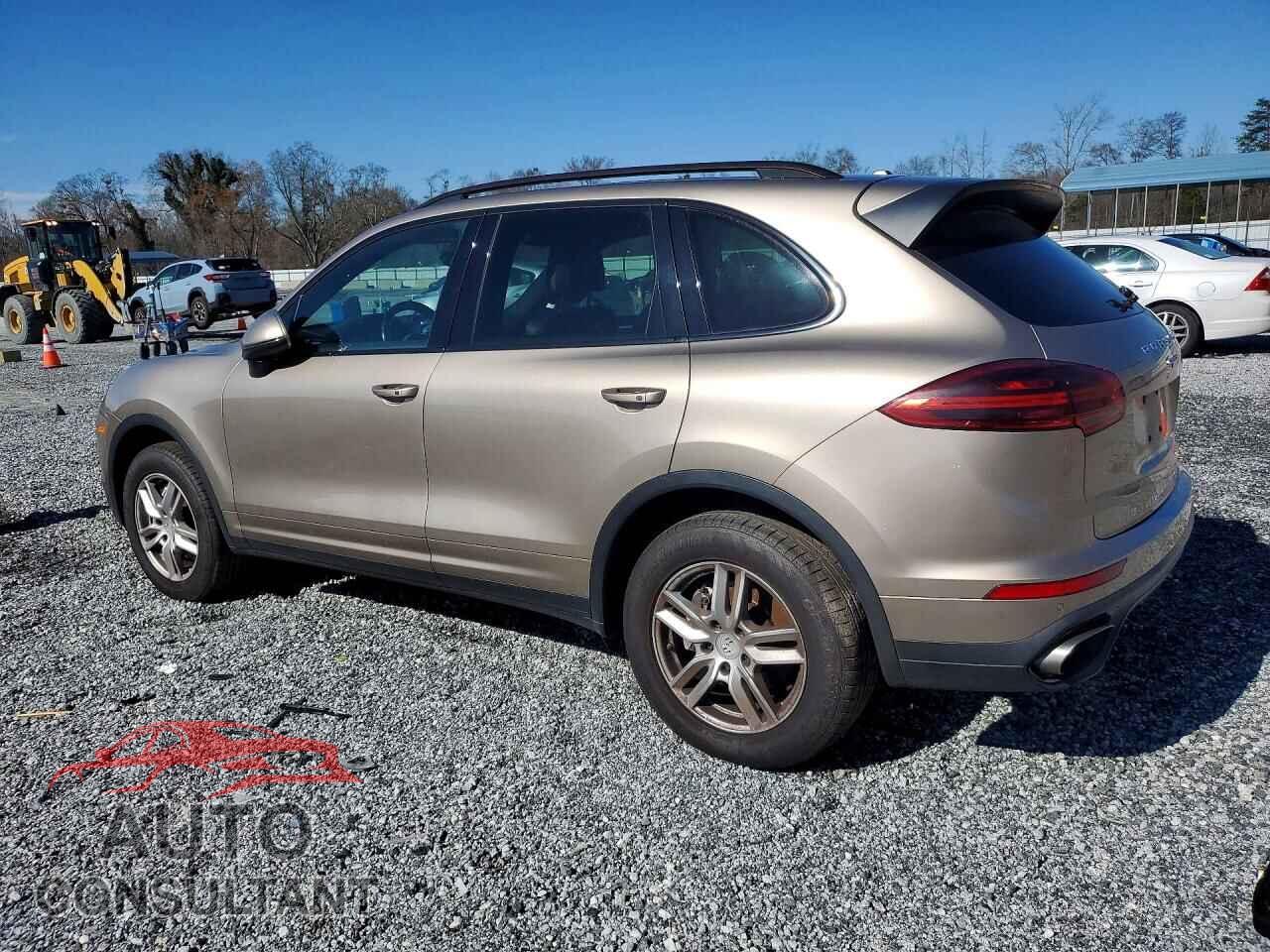 PORSCHE CAYENNE 2016 - WP1AA2A21GKA15097
