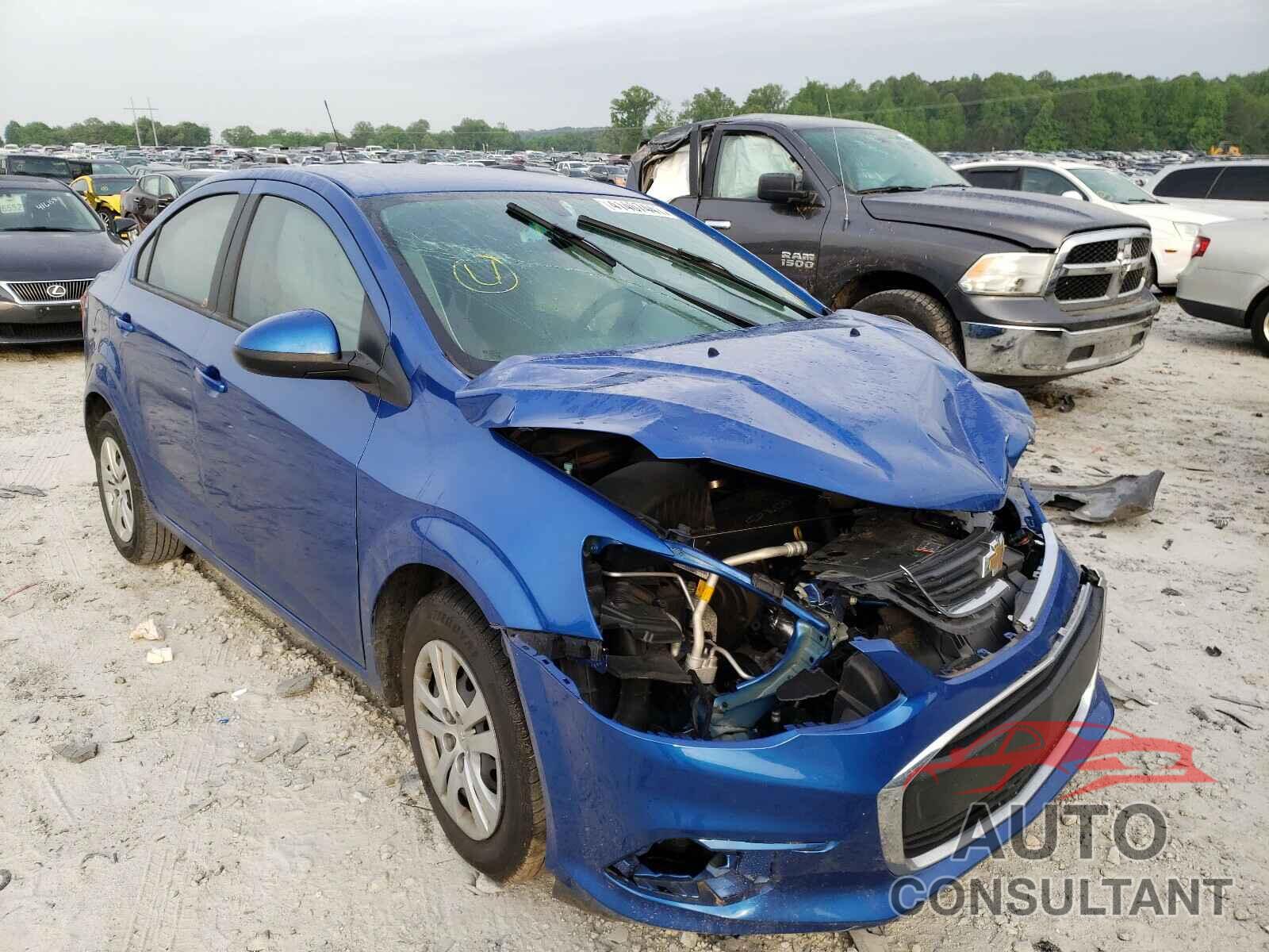 CHEVROLET SONIC 2017 - 1G1JB5SH7H4142986