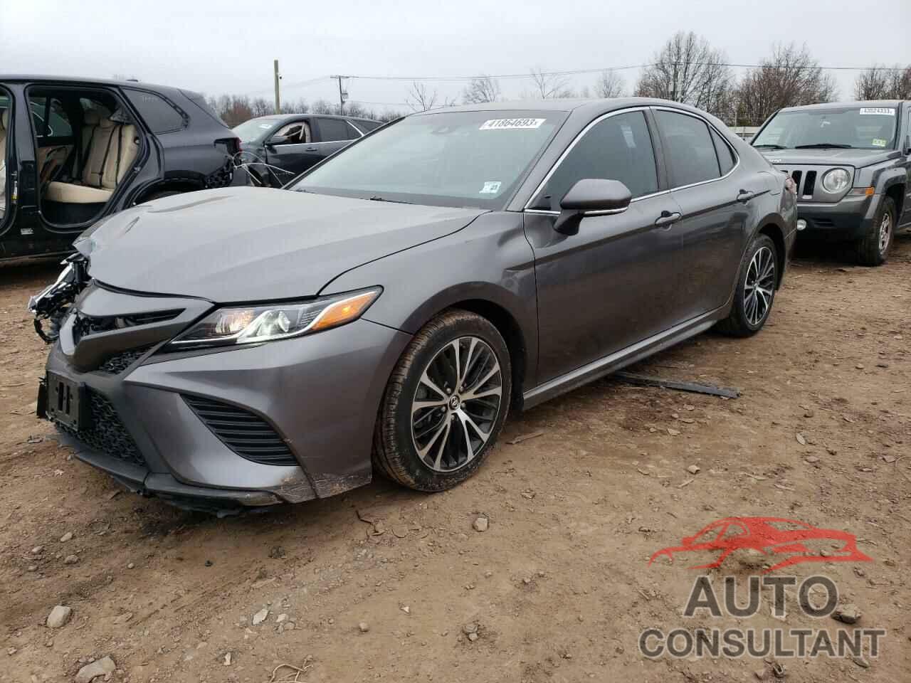 TOYOTA CAMRY 2018 - 4T1B11HK6JU016596