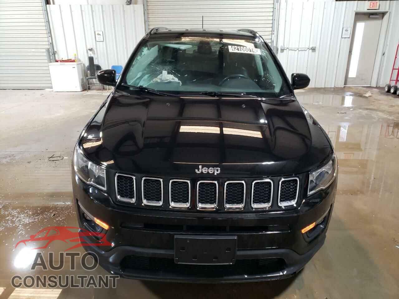 JEEP COMPASS 2018 - 3C4NJDBB4JT284021