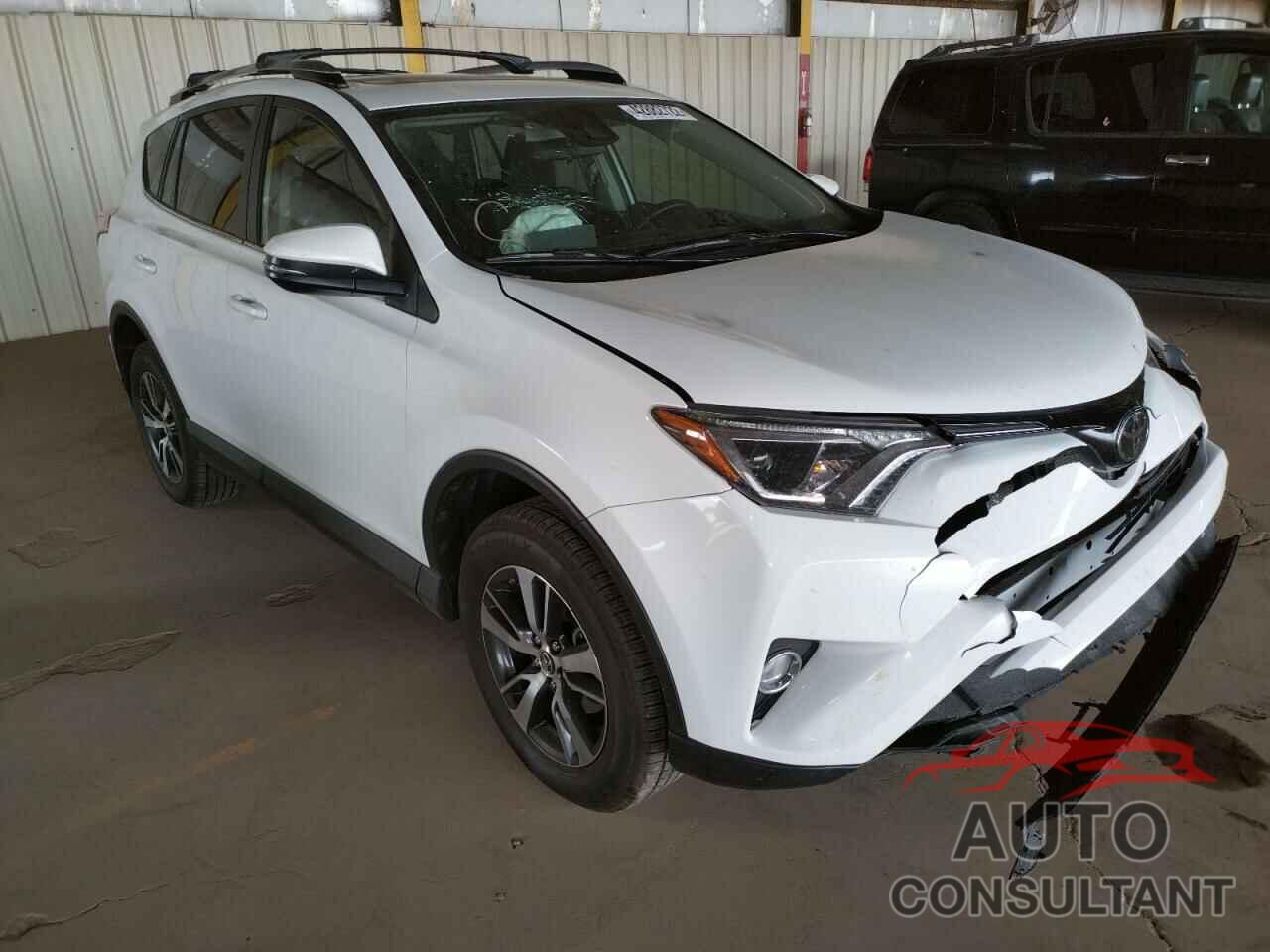 TOYOTA RAV4 2018 - JTMRFREV0JJ730985