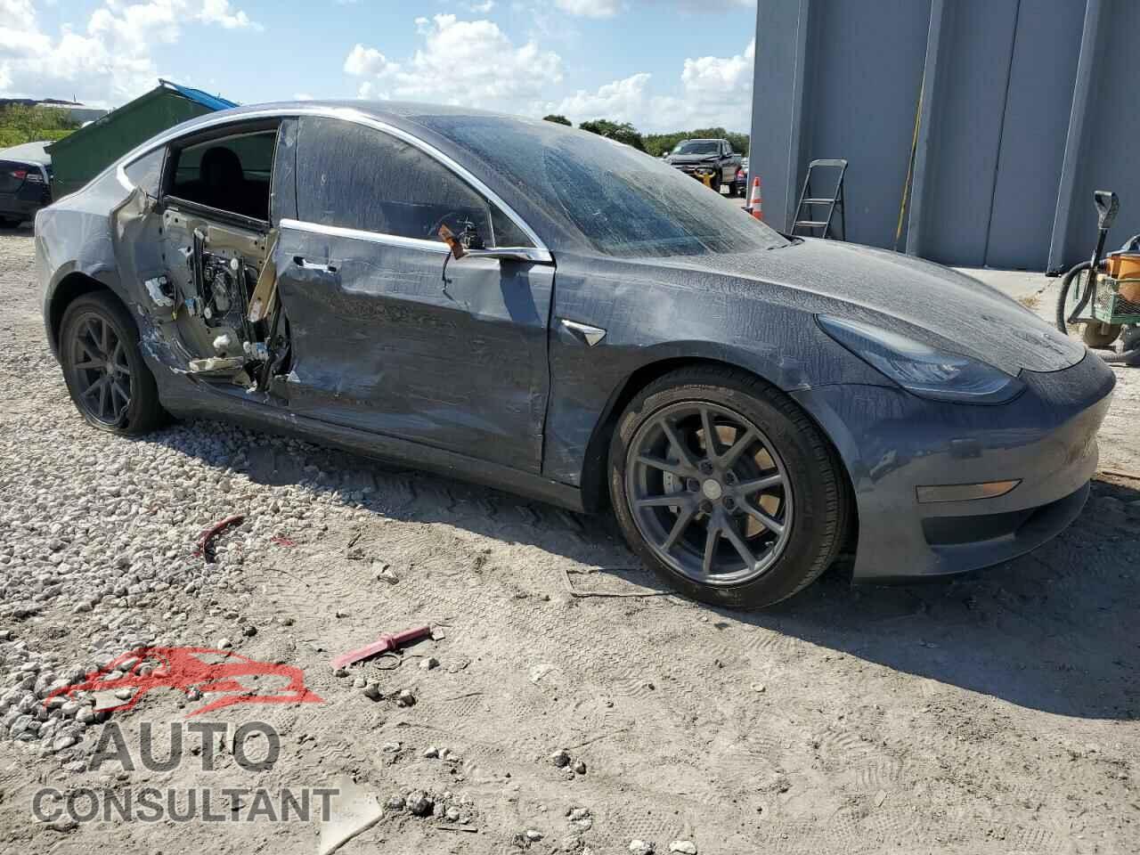 TESLA MODEL 3 2020 - 5YJ3E1EA7LF736638