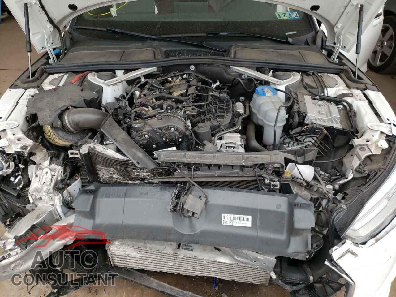 AUDI A5 2018 - WAUDNCF57JA112181