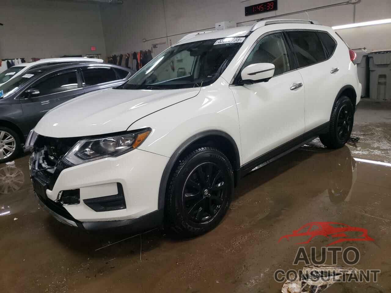 NISSAN ROGUE 2017 - KNMAT2MV4HP598707