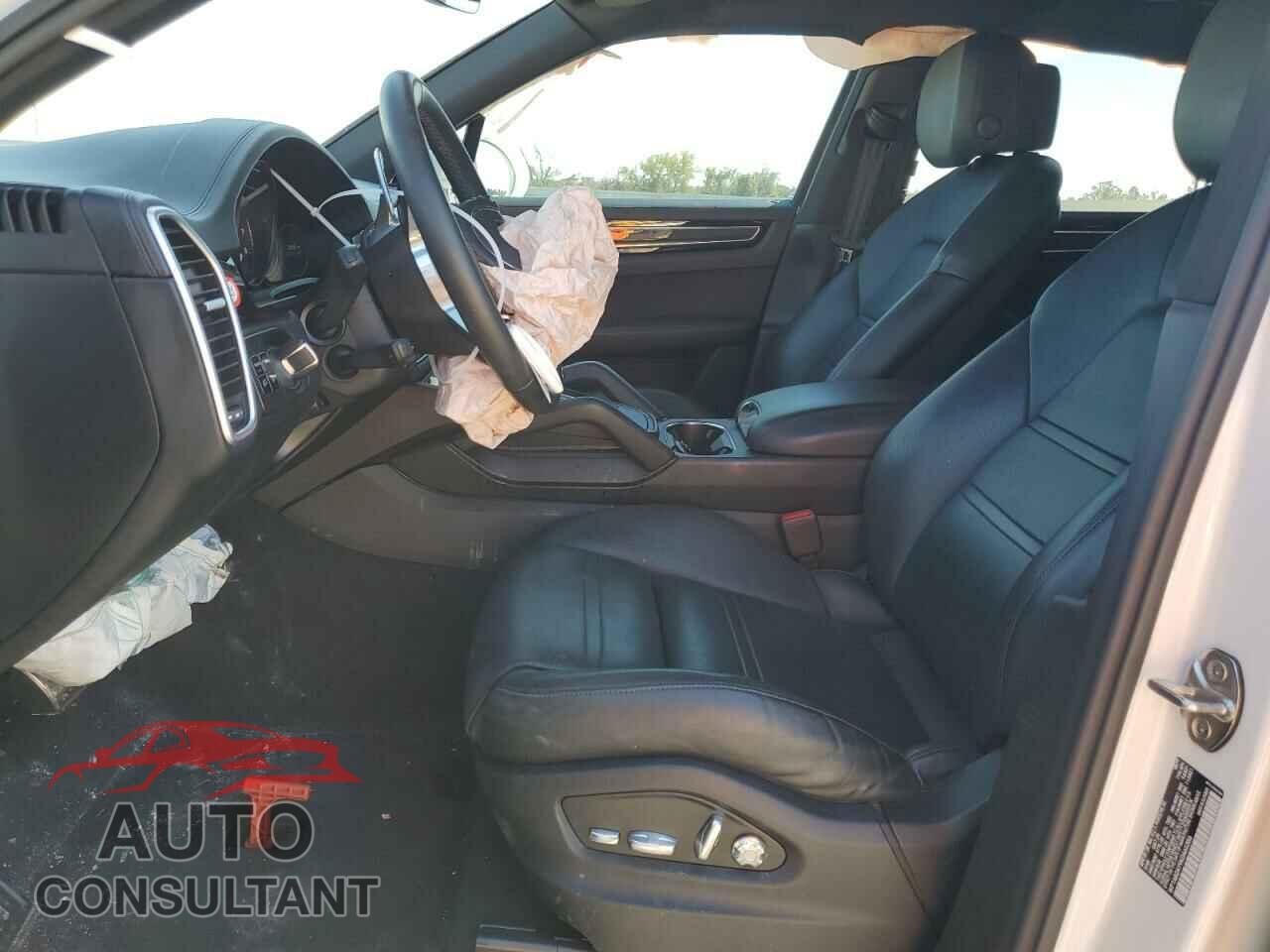 PORSCHE CAYENNE 2019 - WP1AB2AY9KDA65356