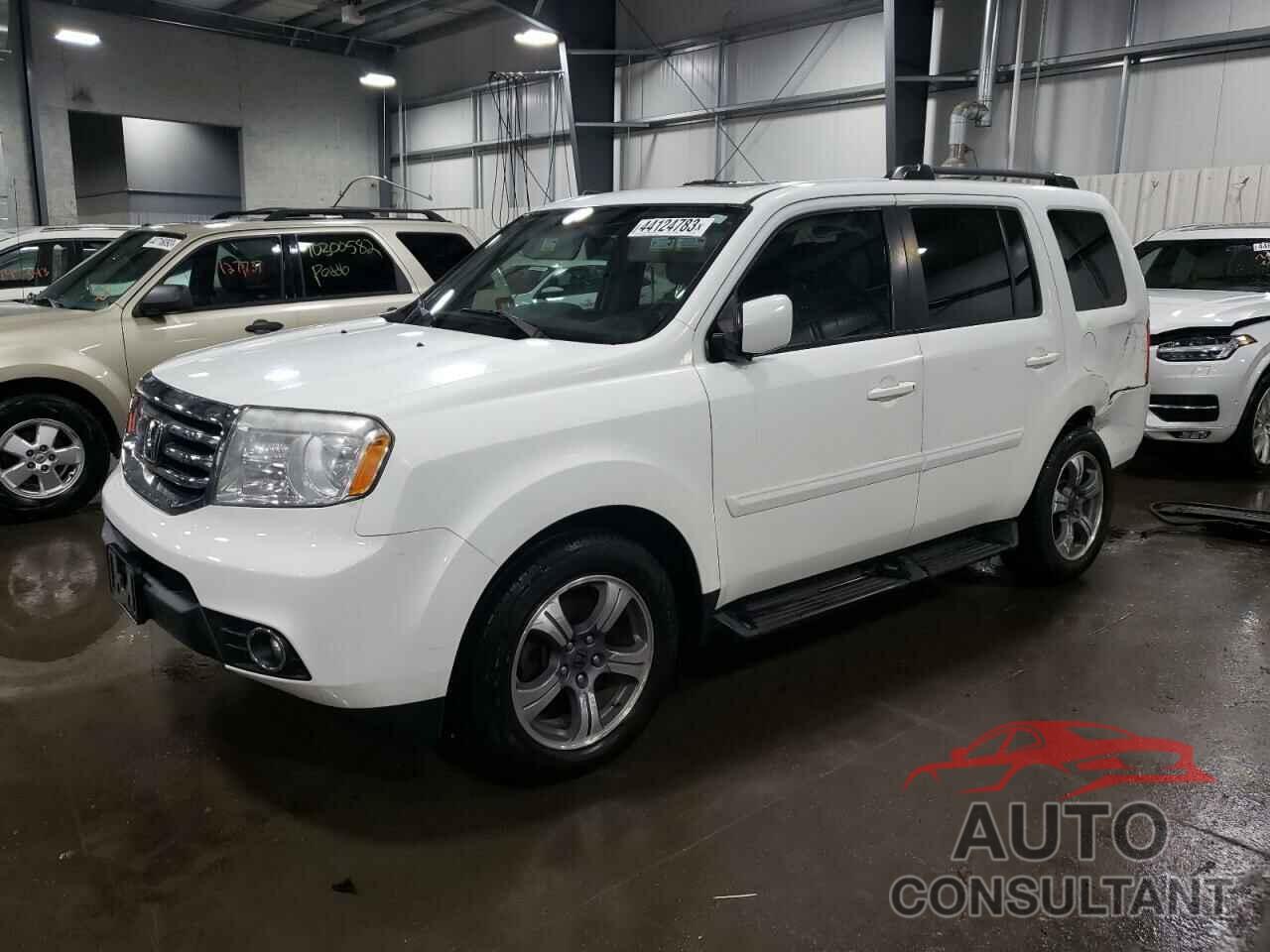 HONDA PILOT 2015 - 5FNYF4H32FB008022