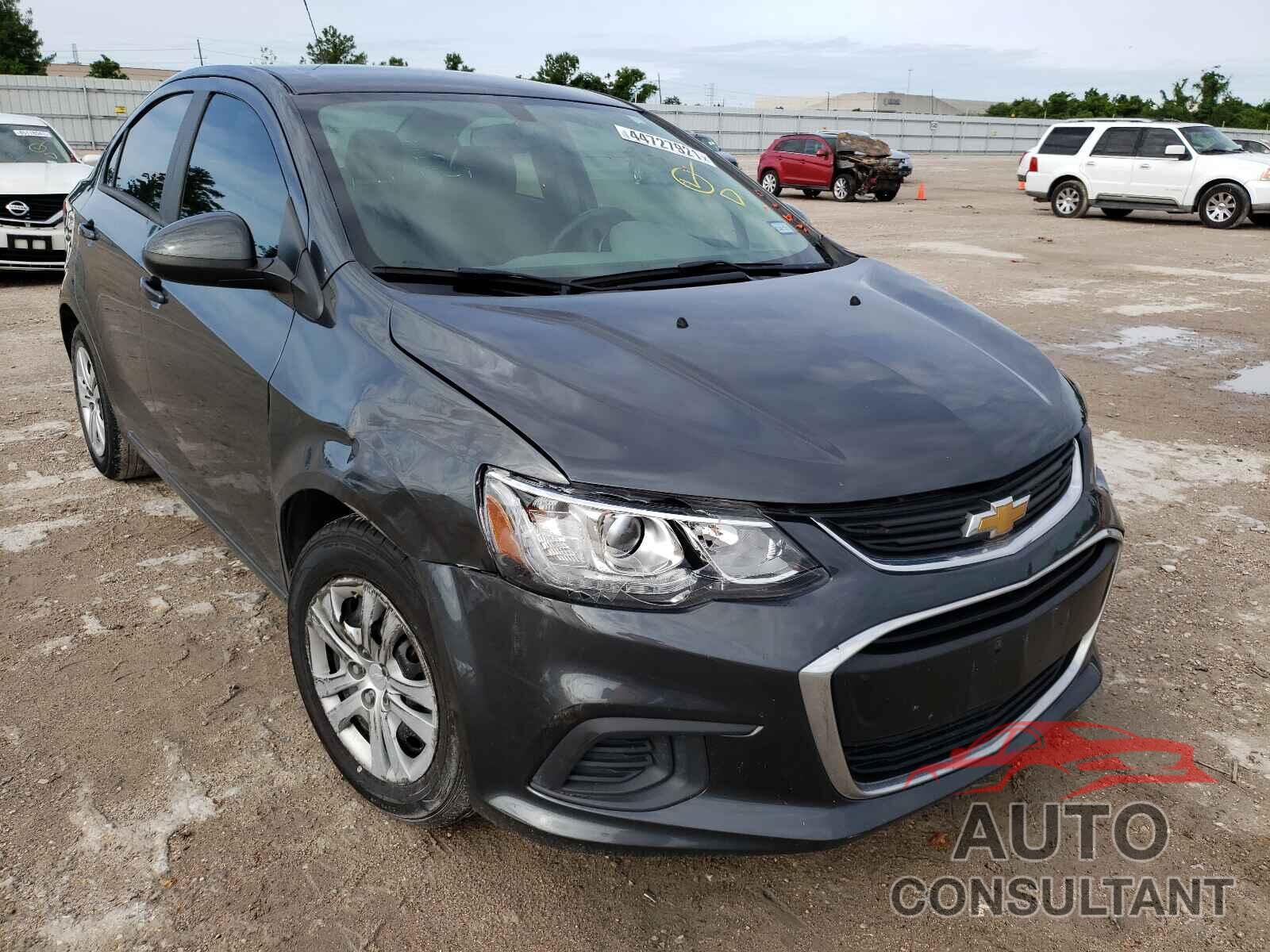 CHEVROLET SONIC 2017 - 1G1JB5SH2H4149621