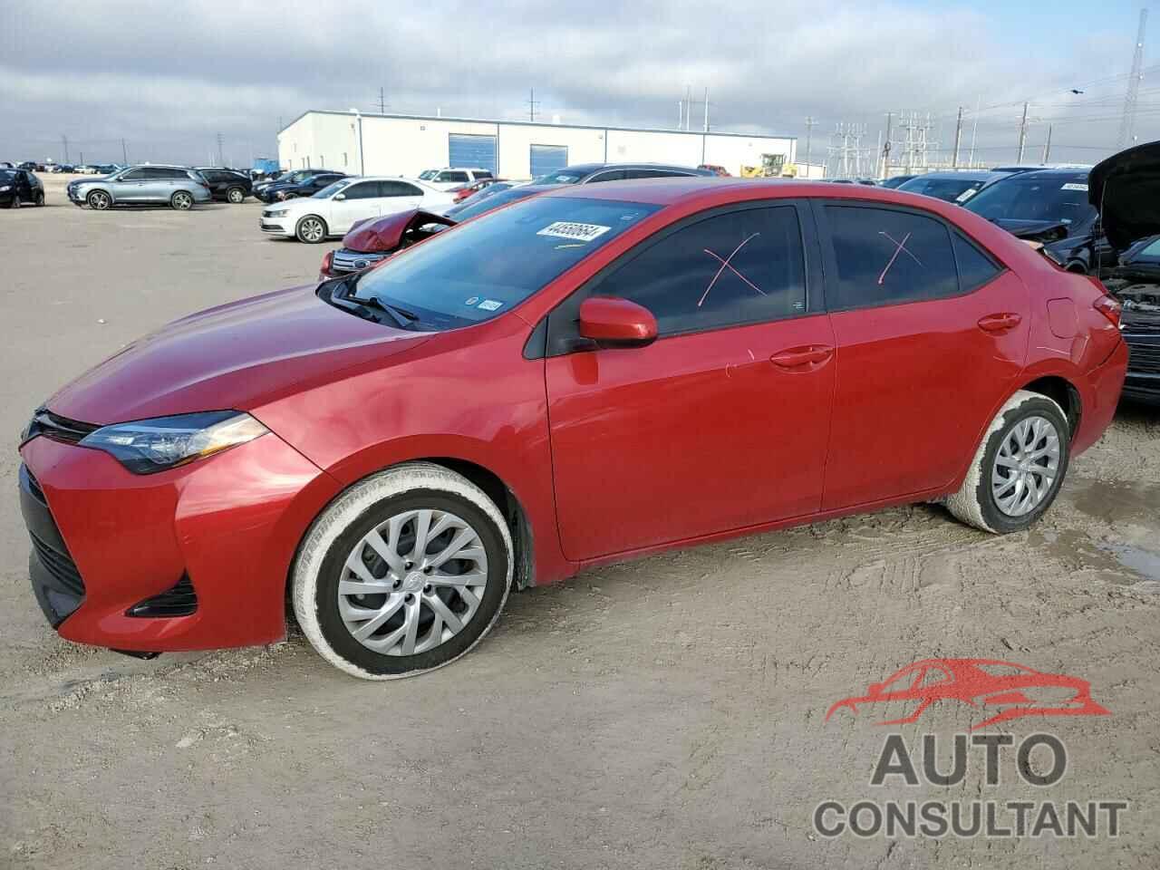 TOYOTA COROLLA 2018 - 5YFBURHE2JP746264