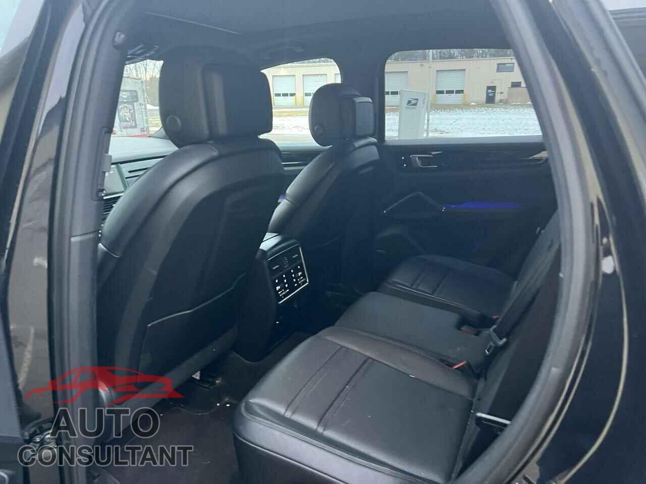 PORSCHE CAYENNE 2019 - WP1AA2AY2KDA10184