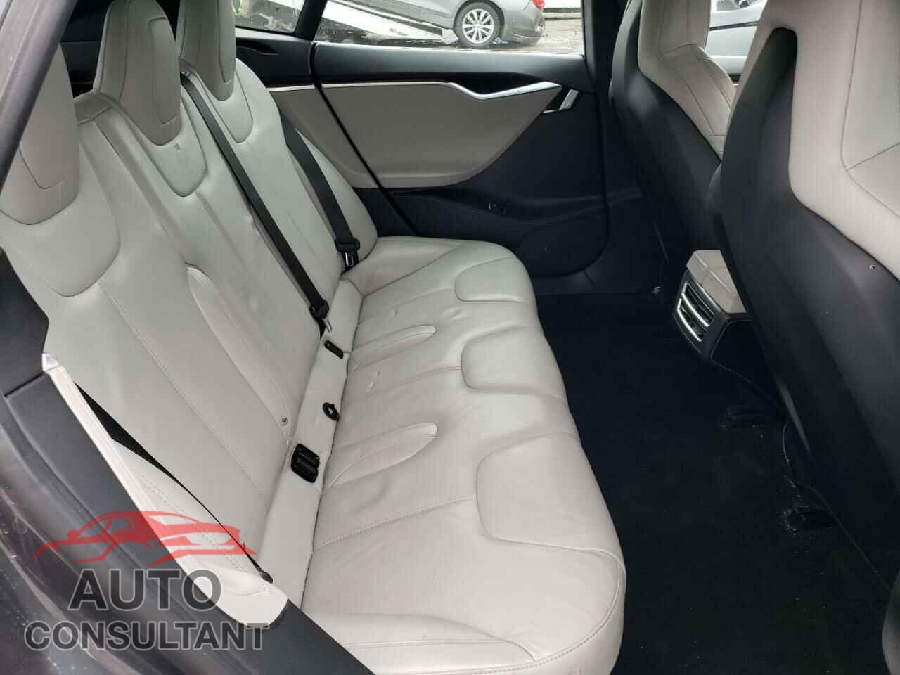 TESLA MODEL S 2016 - 5YJSA1E42GF136505