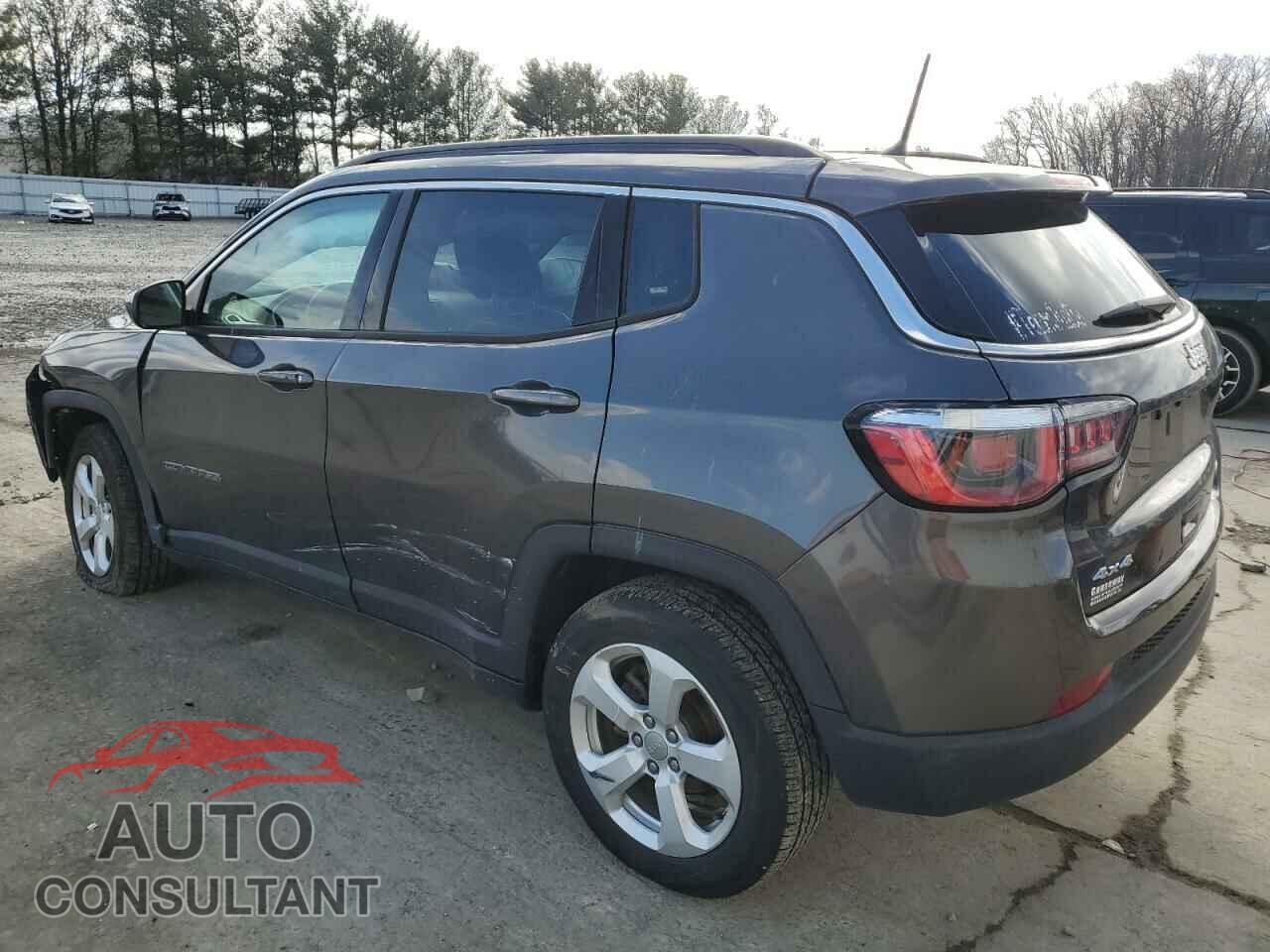 JEEP COMPASS 2018 - 3C4NJDBB5JT492702