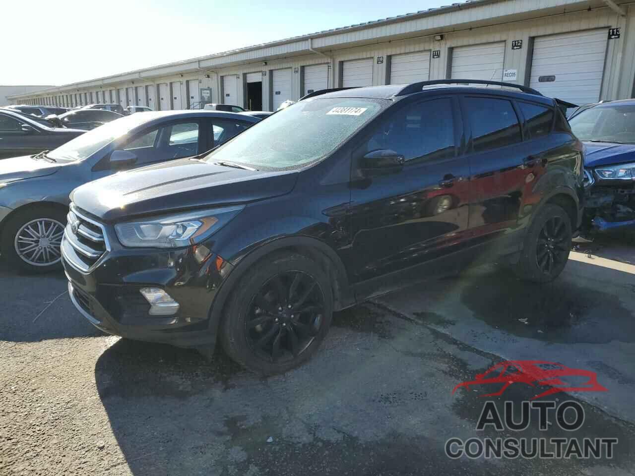 FORD ESCAPE 2017 - 1FMCU0GD1HUB13871