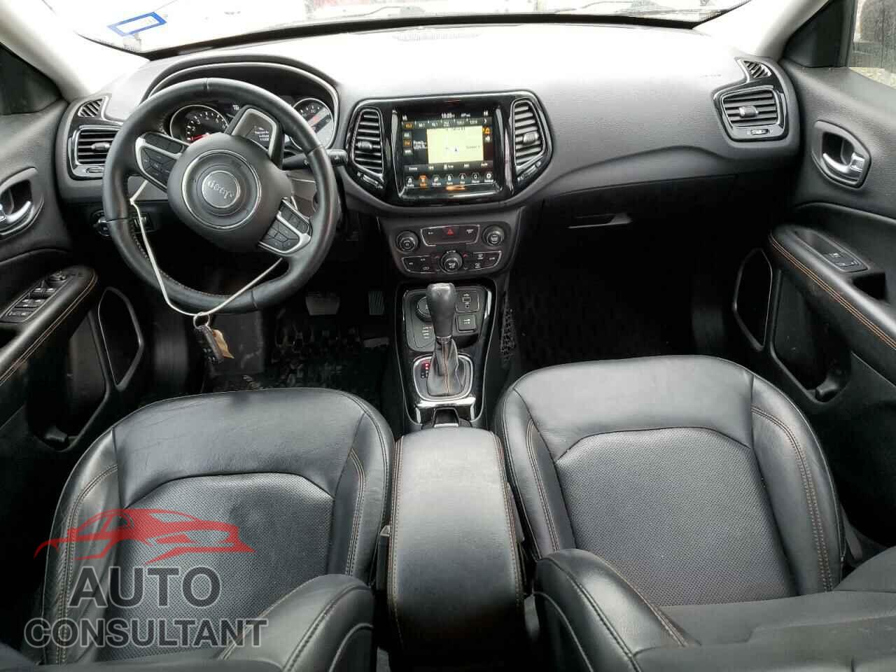 JEEP COMPASS 2018 - 3C4NJDCBXJT180843