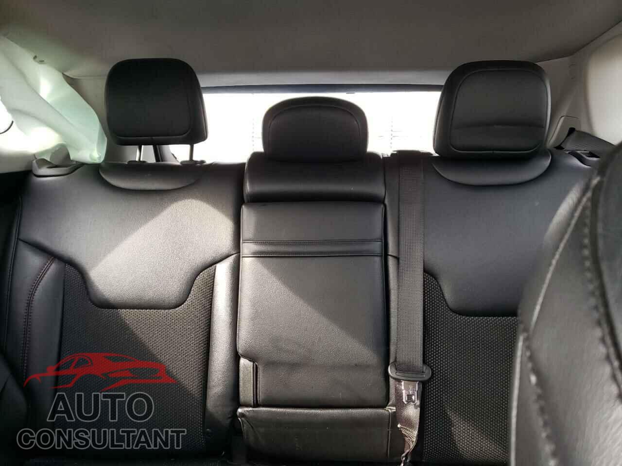 JEEP COMPASS 2019 - 3C4NJDDB3KT739617