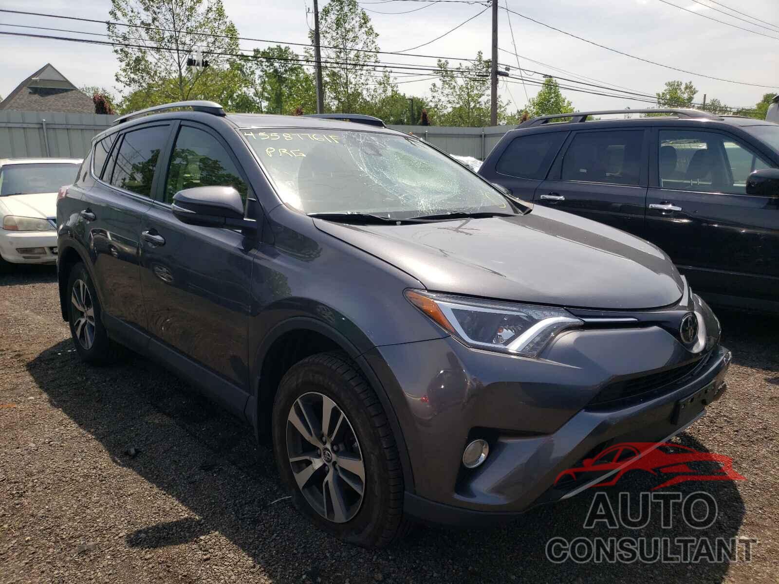 TOYOTA RAV4 2017 - JTMRFREV9HD201463