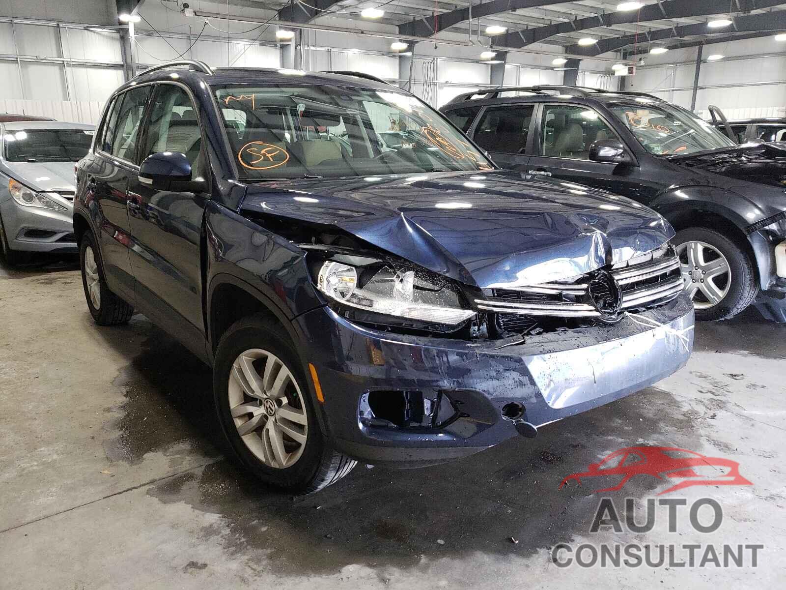 VOLKSWAGEN TIGUAN 2016 - WVGAV7AX8GW604098