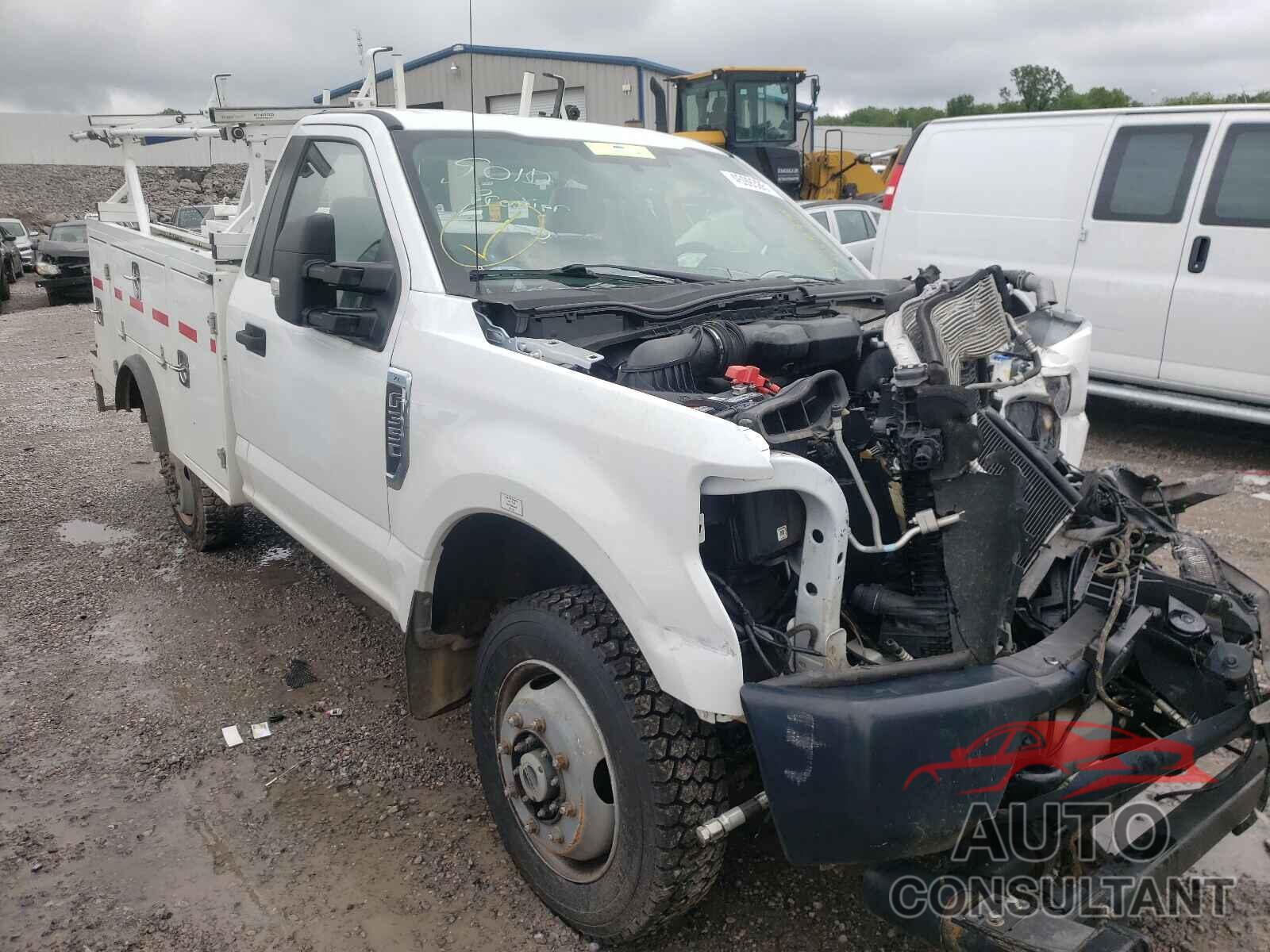 FORD F350 2018 - 1FDBF3B68JEC13661