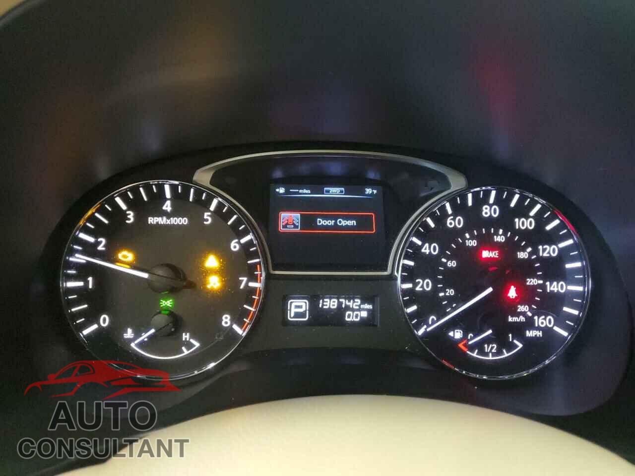 NISSAN PATHFINDER 2013 - 5N1AR2MM6DC645867