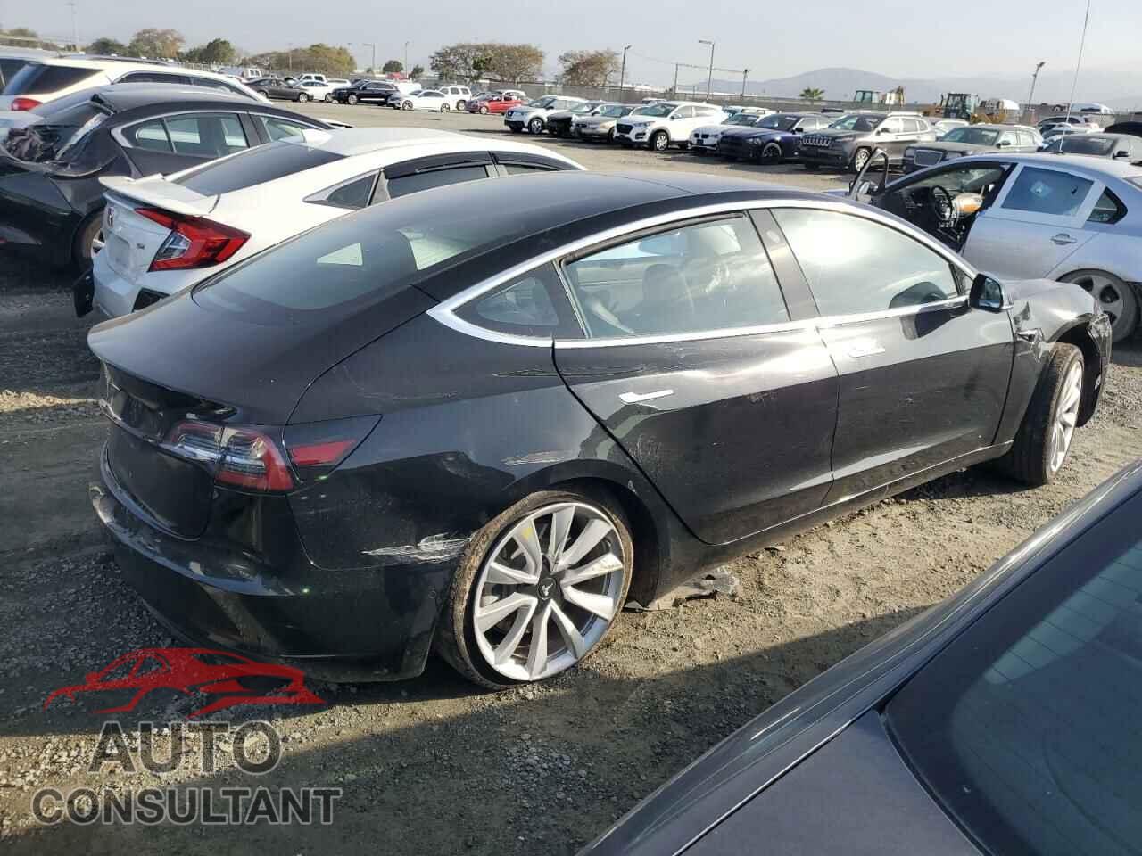 TESLA MODEL 3 2018 - 5YJ3E1EA7JF122671