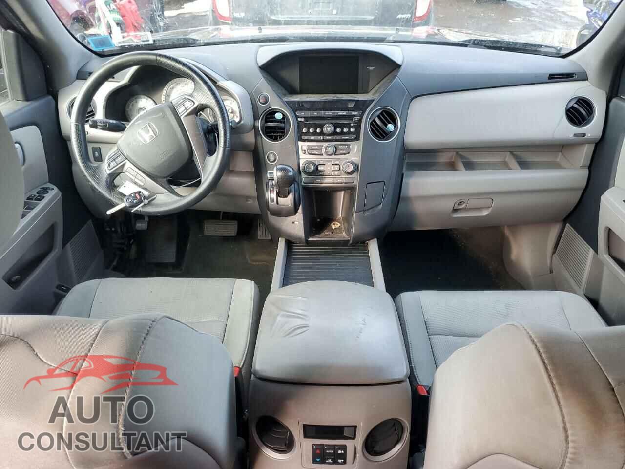 HONDA PILOT 2015 - 5FNYF4H21FB062290