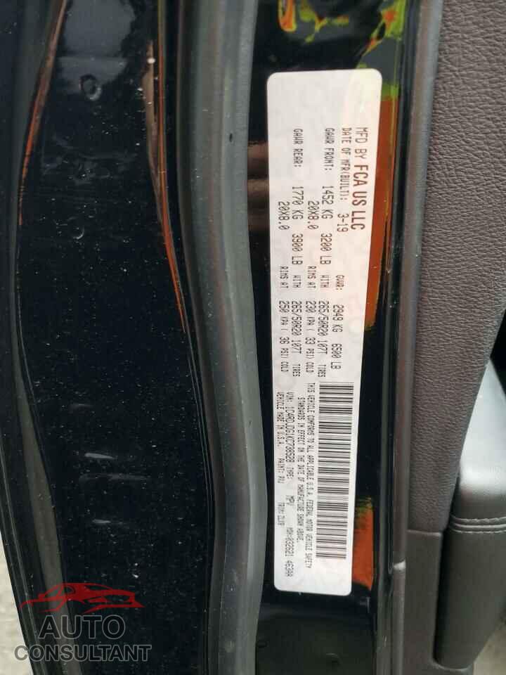 DODGE DURANGO 2019 - 1C4RDJDG1KC738528
