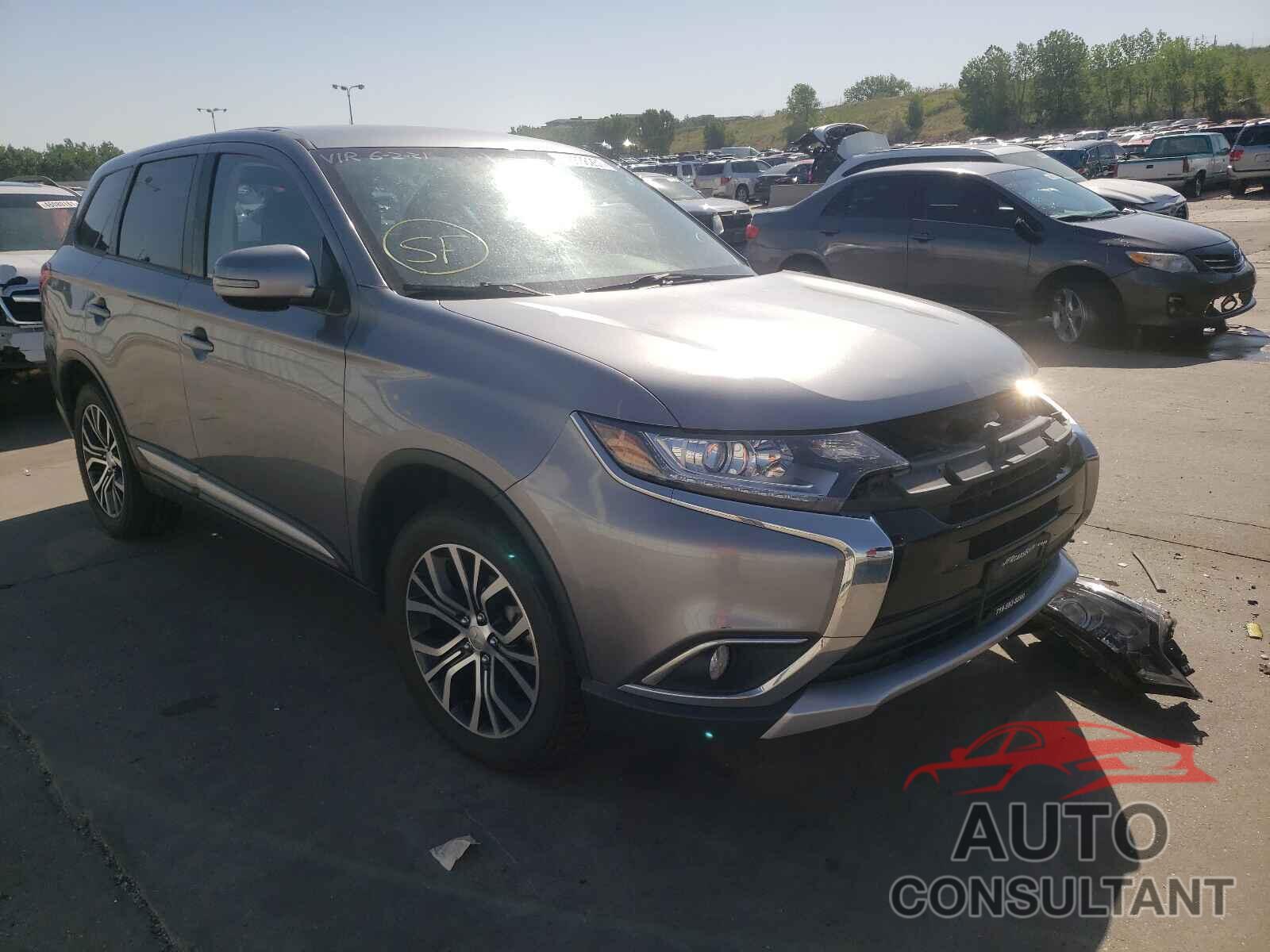 MITSUBISHI OUTLANDER 2018 - JA4AD3A31JZ041103