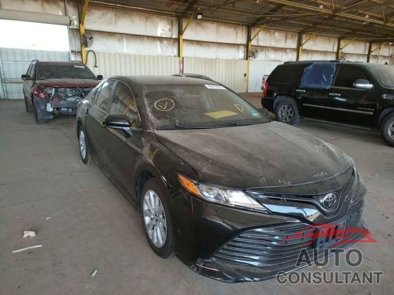 TOYOTA CAMRY 2018 - 4T1B11HK1JU593682