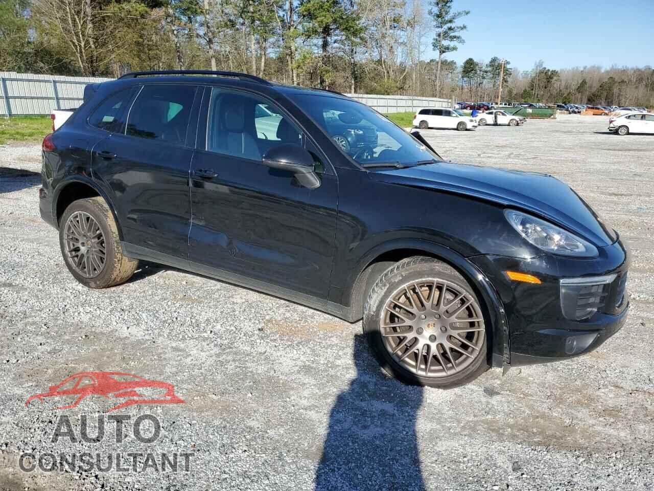 PORSCHE CAYENNE 2017 - WP1AA2A22HKA82552