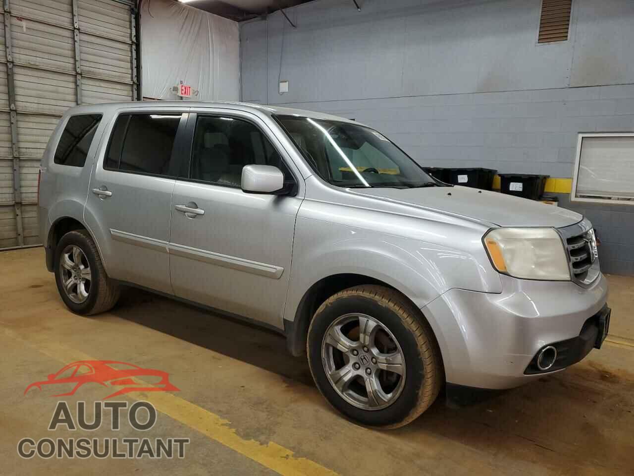 HONDA PILOT 2013 - 5FNYF4H4XDB018321