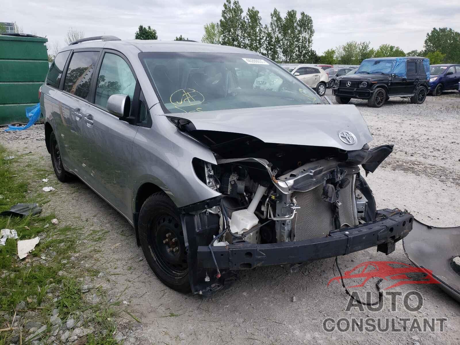 TOYOTA SIENNA 2017 - 5TDKZ3DC1HS888982