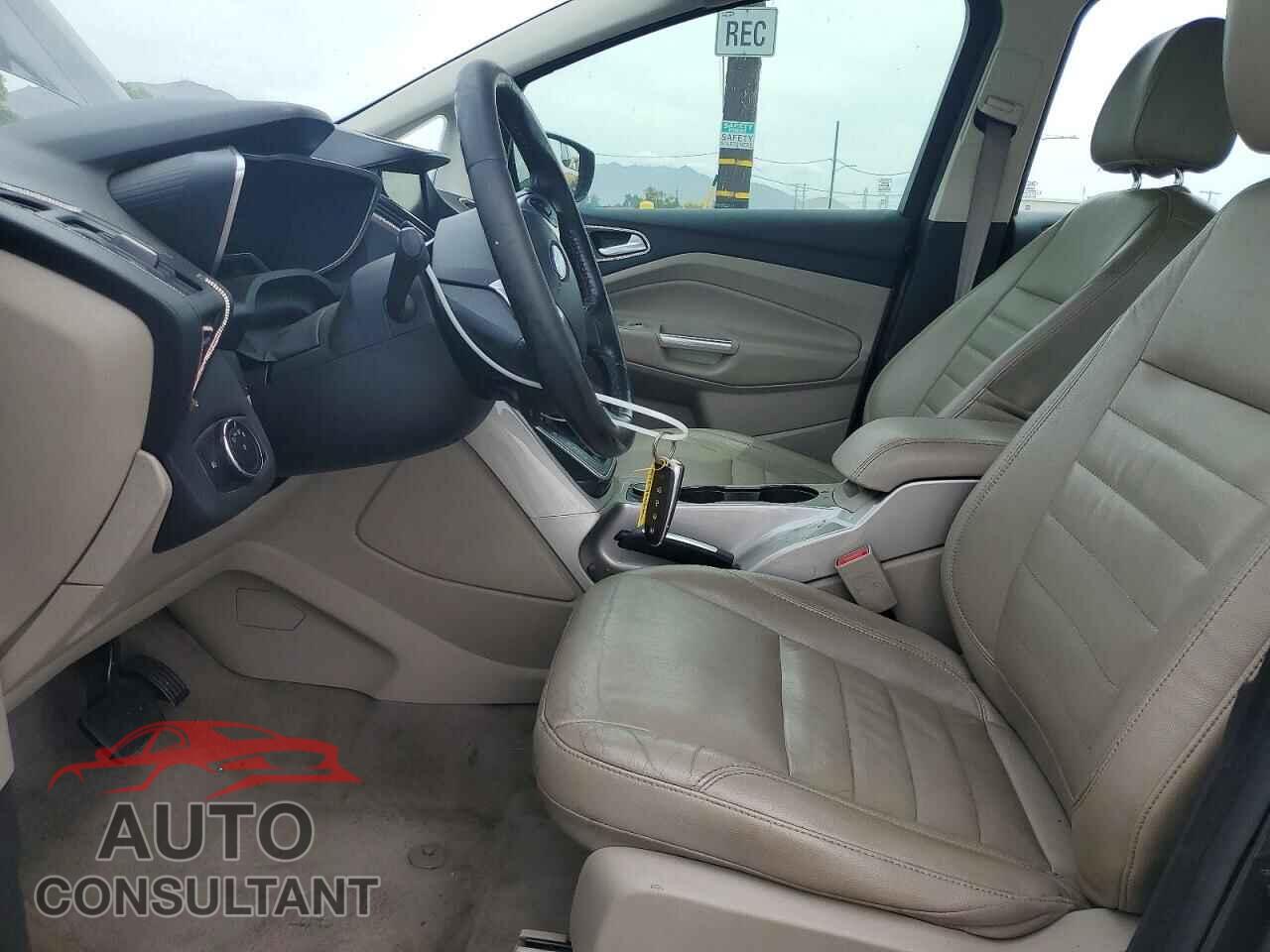 FORD CMAX 2015 - 1FADP5CU3FL104620