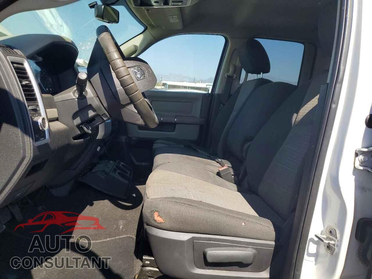 DODGE RAM 1500 2012 - 1C6RD7GP7CS204172