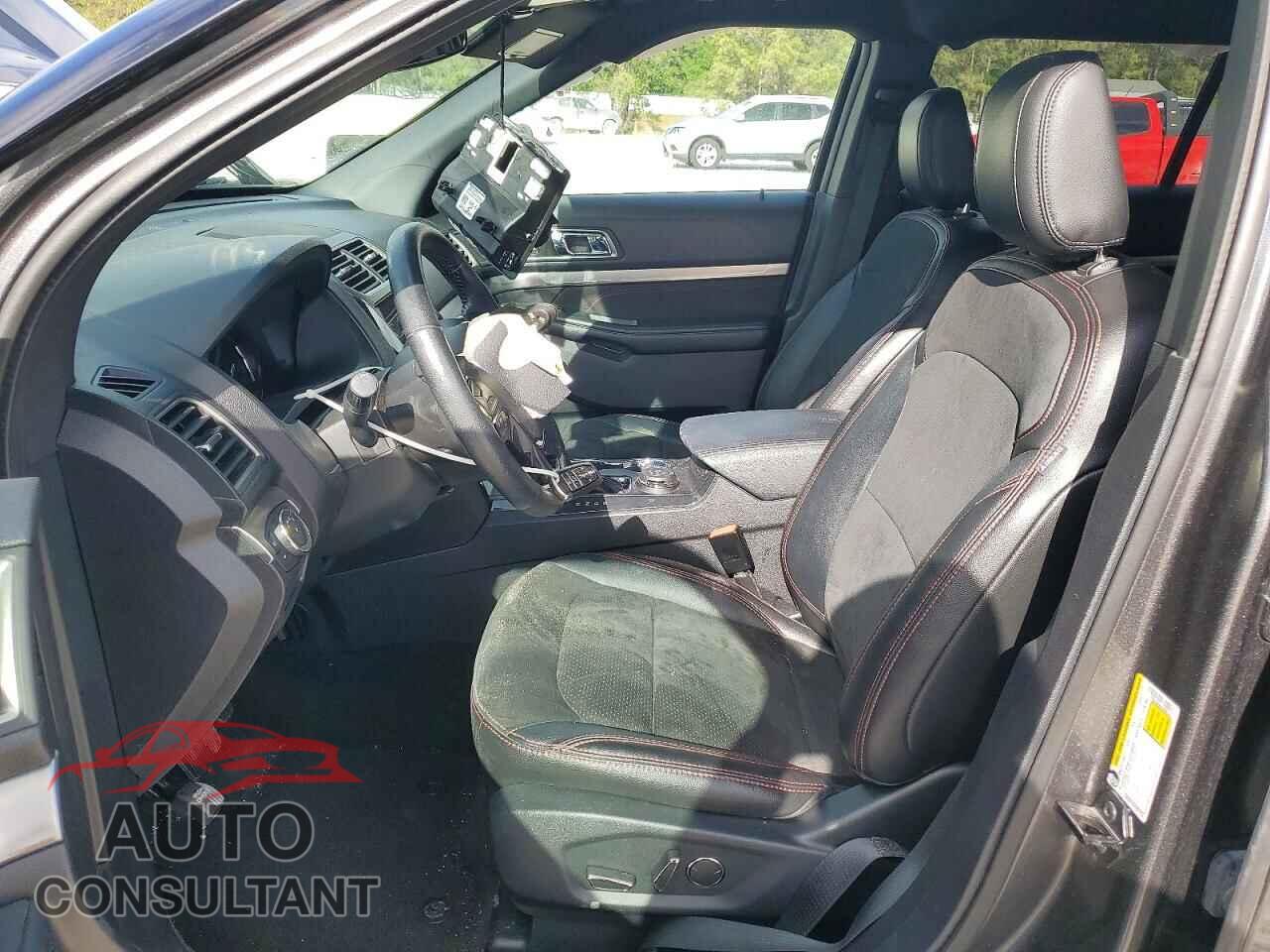 FORD EXPLORER 2018 - 1FM5K8D85JGB80157