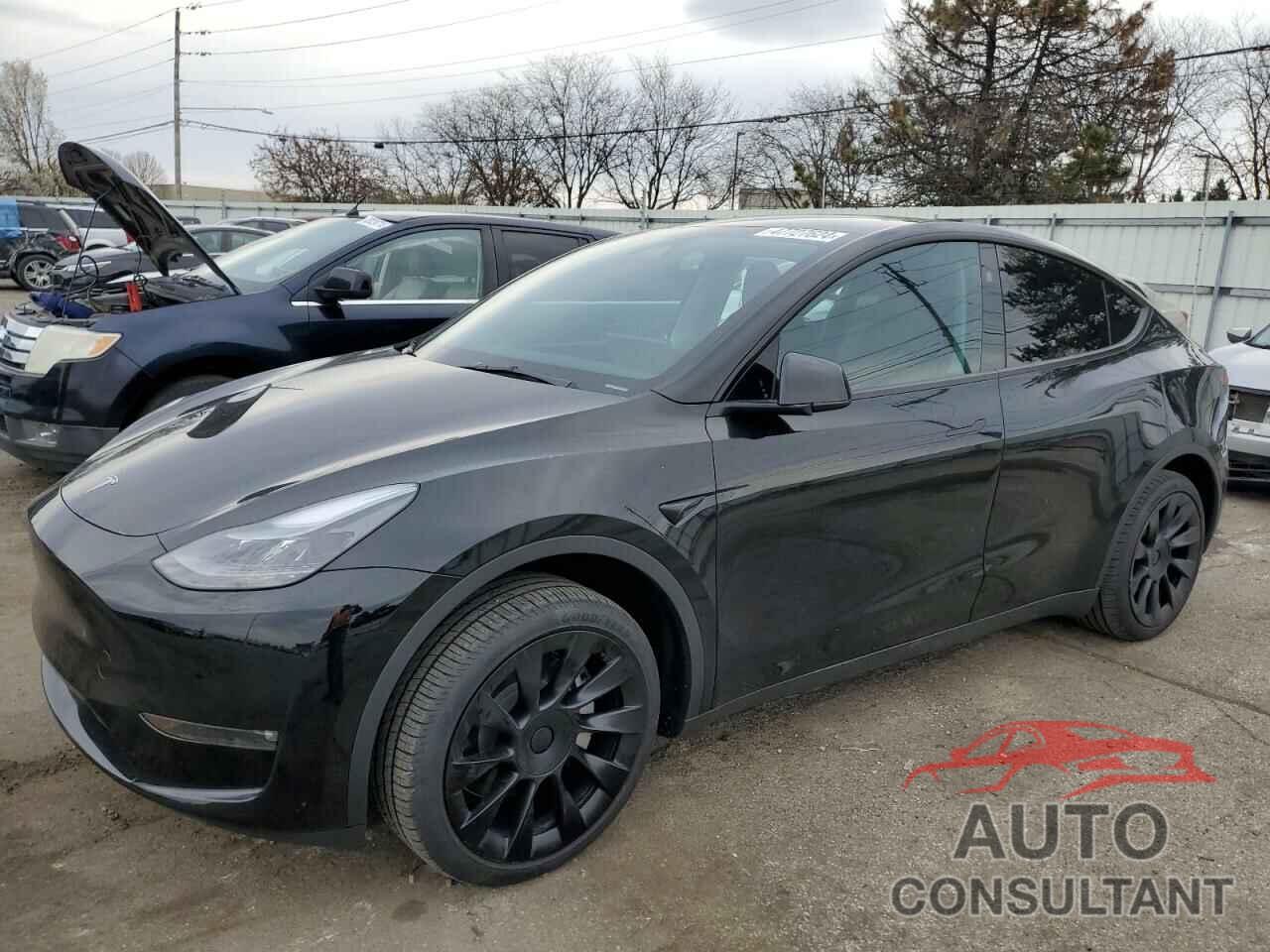 TESLA MODEL Y 2023 - 7SAYGDEE8PF875674