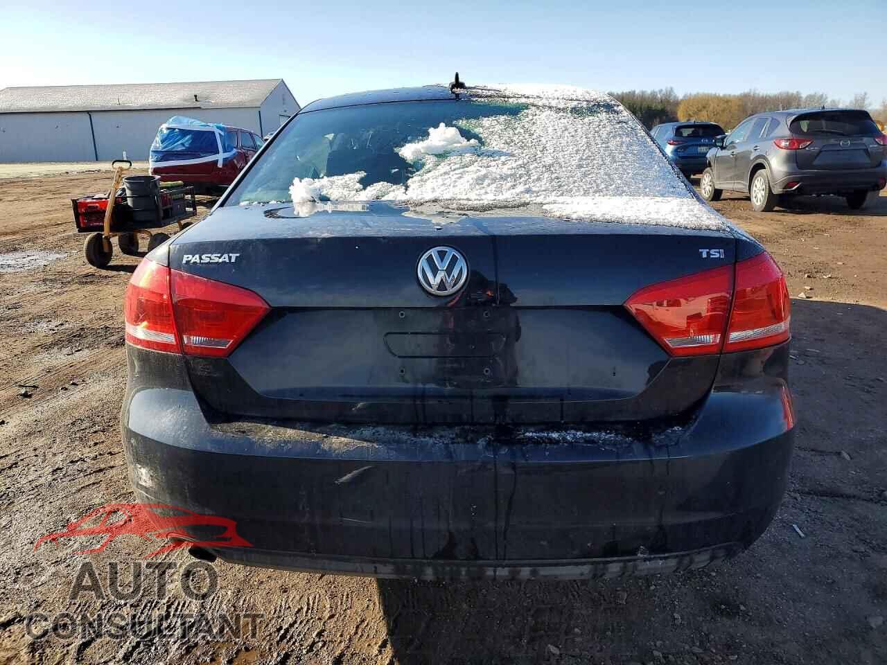 VOLKSWAGEN PASSAT 2014 - 1VWAT7A36EC039238