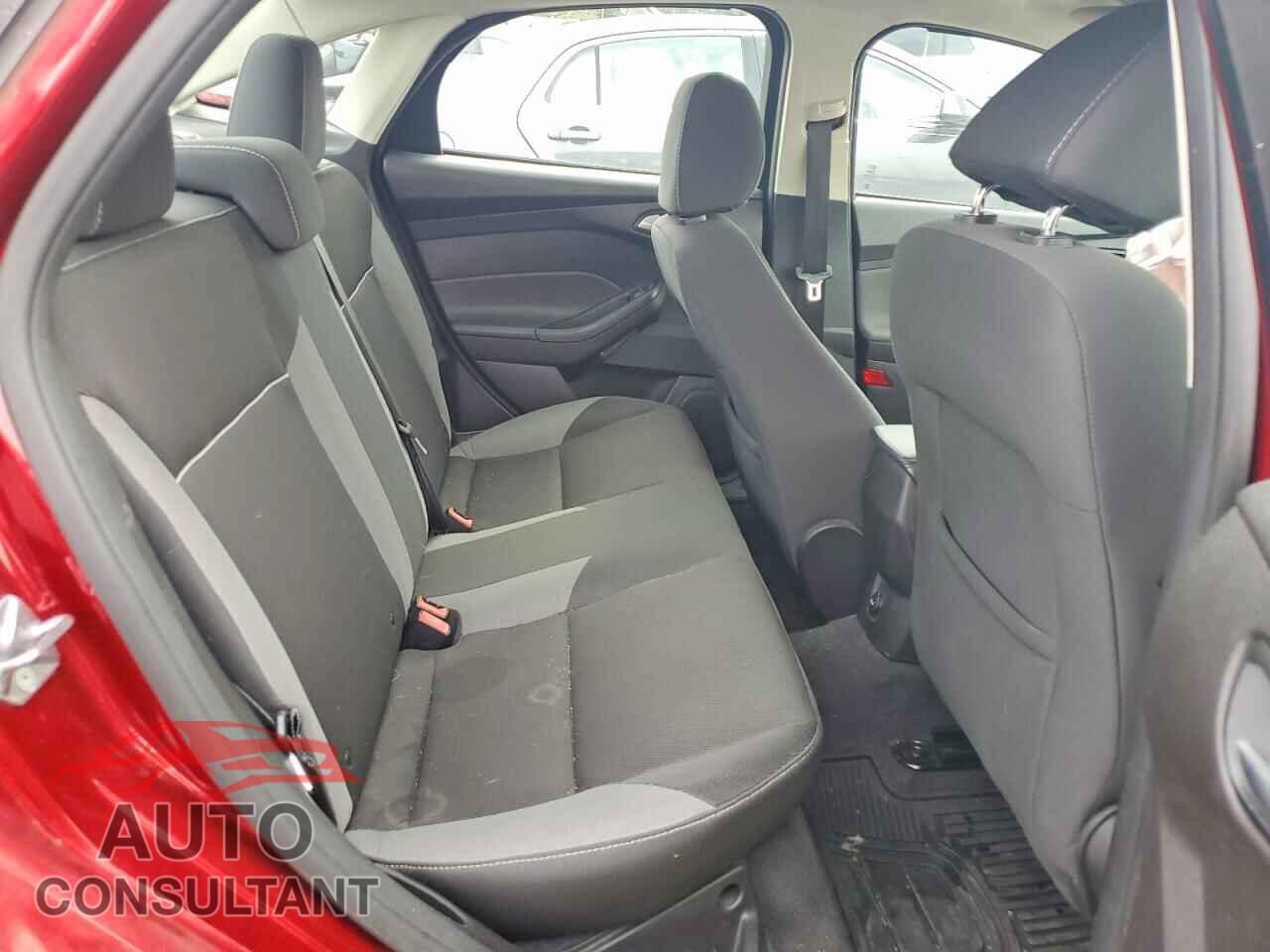 FORD FOCUS 2014 - 1FADP3F26EL438265