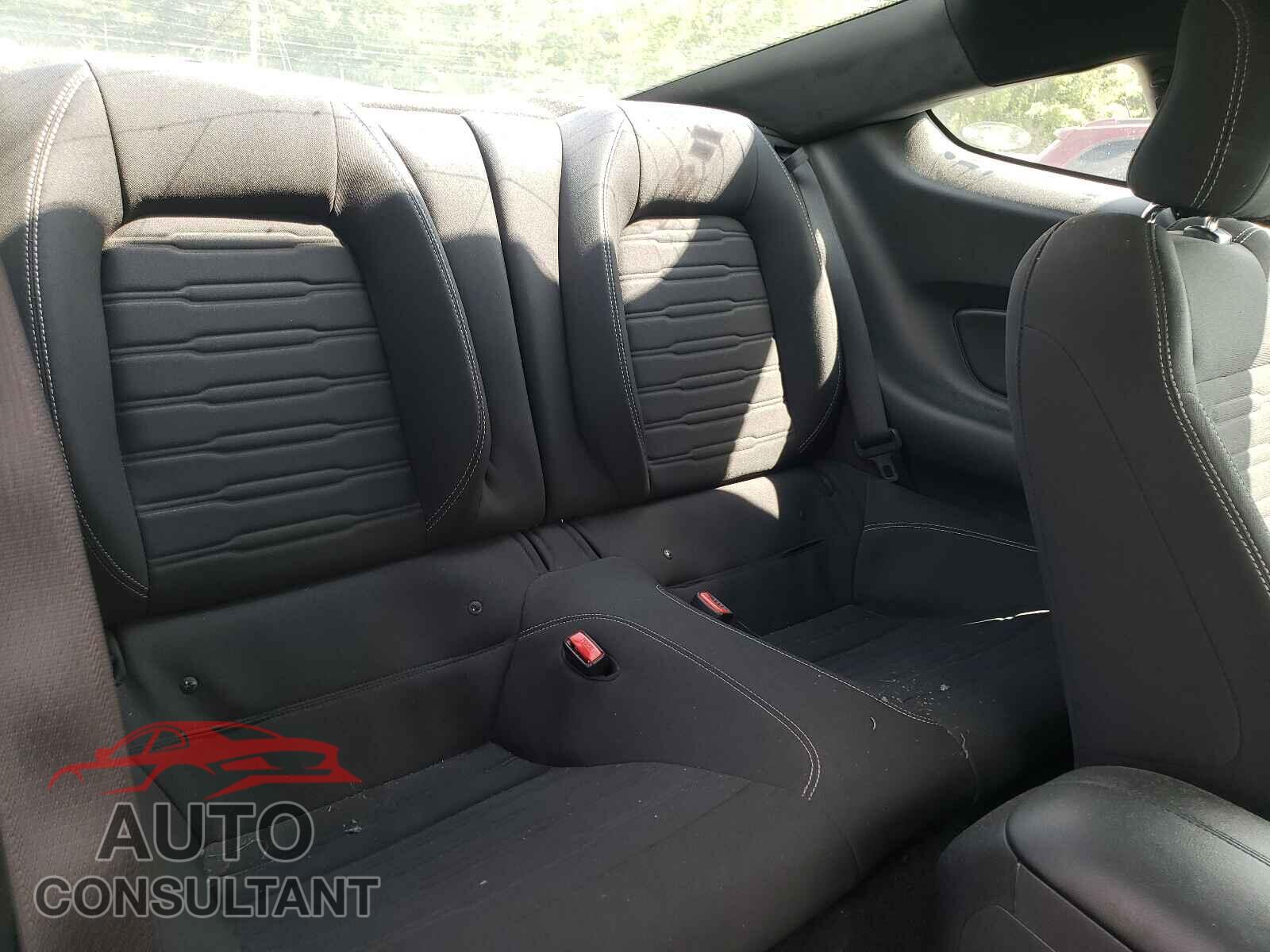 FORD MUSTANG 2017 - 1FA6P8THXH5238805