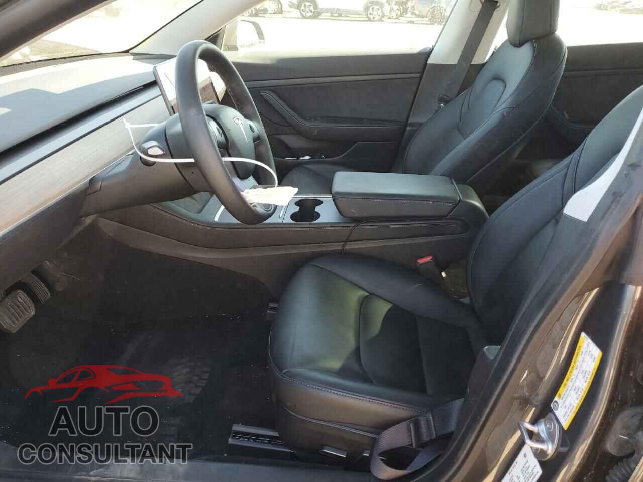 TESLA MODEL 3 2021 - 5YJ3E1EA5MF929775