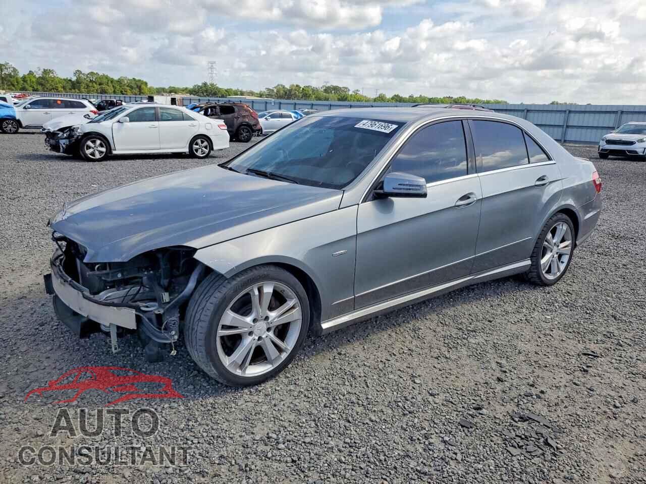 MERCEDES-BENZ E-CLASS 2012 - WDDHF5KB0CA561204