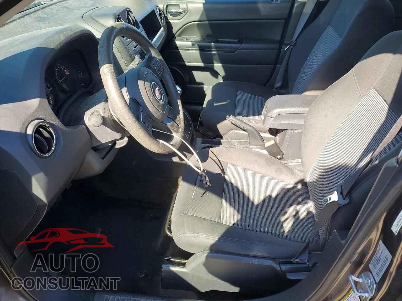 JEEP COMPASS 2017 - 1C4NJDBB2HD142573