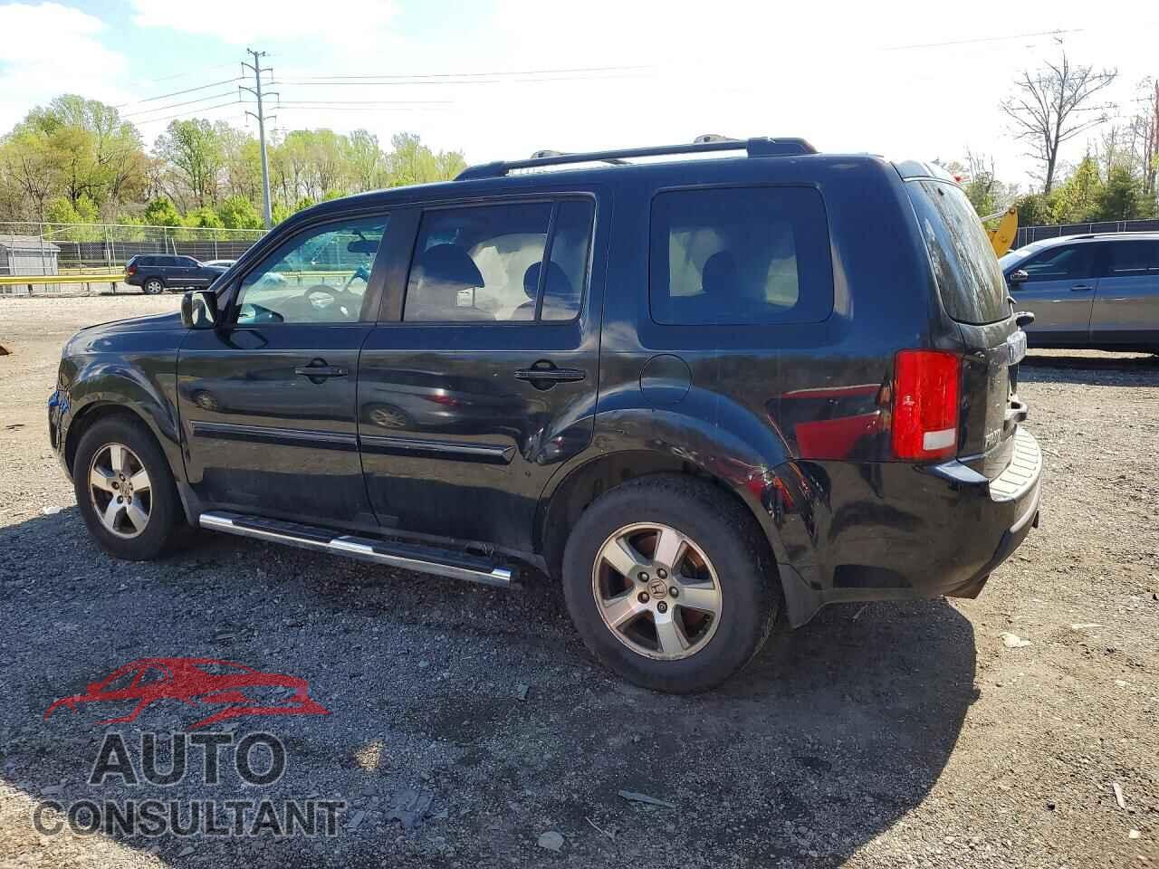 HONDA PILOT 2011 - 5FNYF4H43BB013877