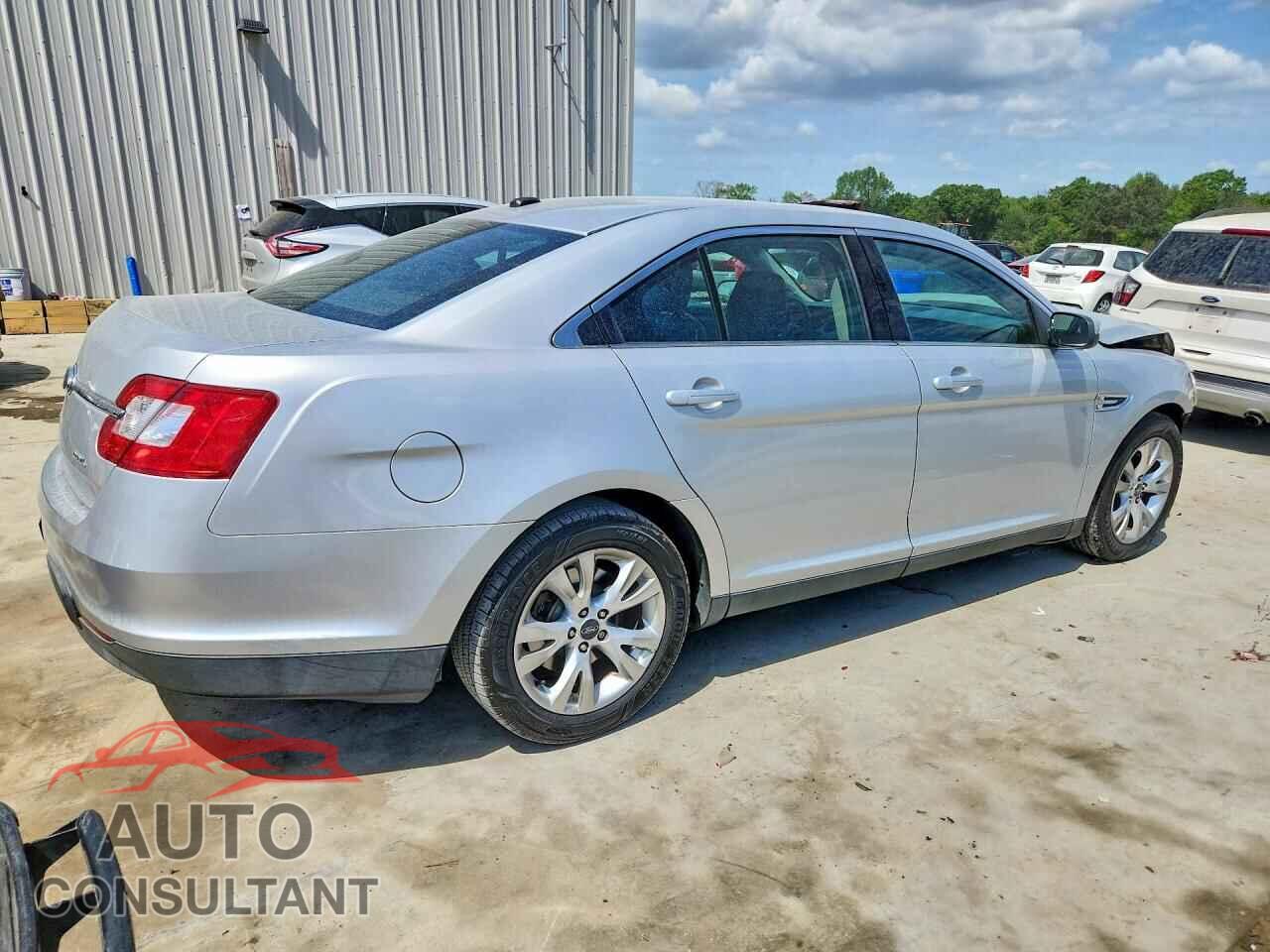 FORD TAURUS 2011 - 1FAHP2EW8BG109717