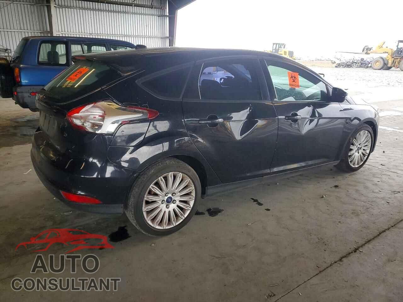FORD FOCUS 2017 - 1FADP3M29HL236107