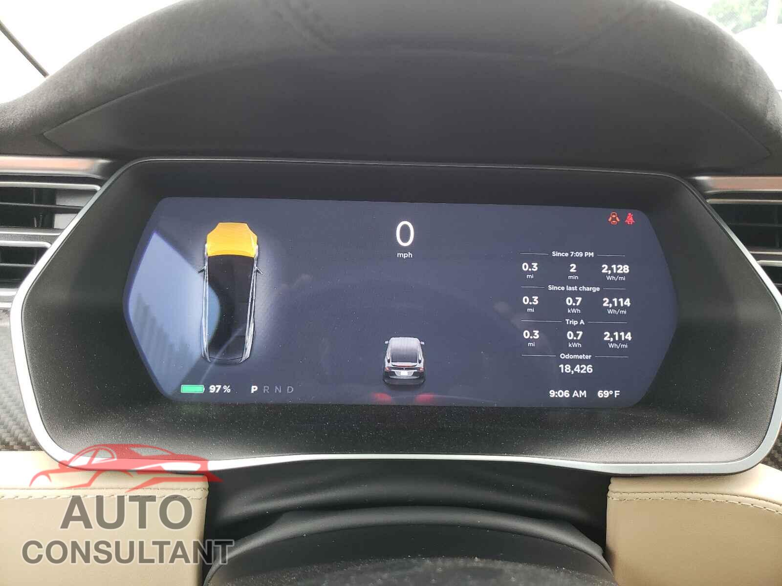 TESLA MODEL X 2017 - 5YJXCDE23HF051237