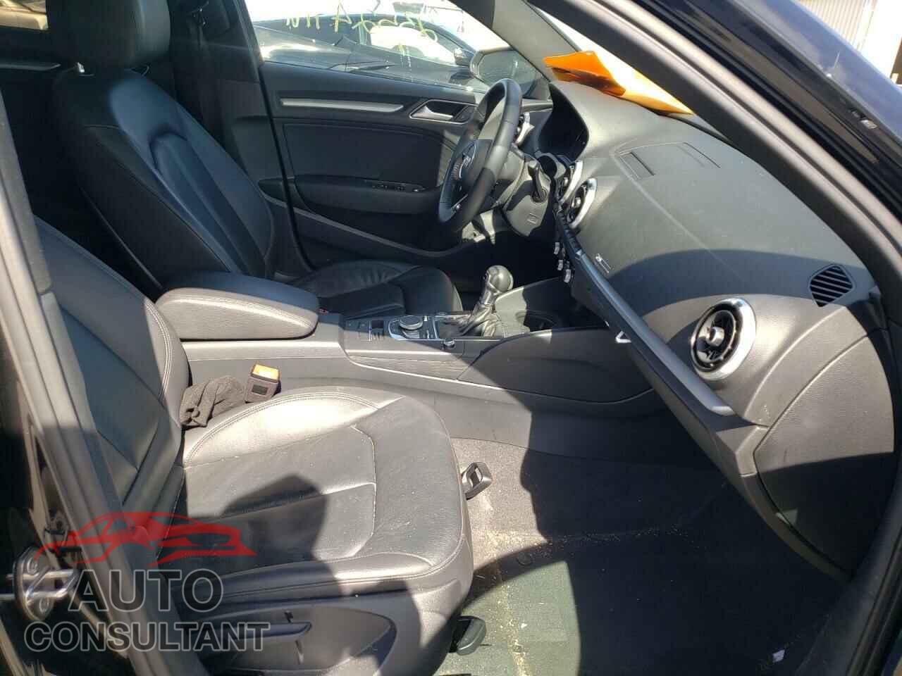 AUDI A3 2019 - WAUAUGFF6K1011740